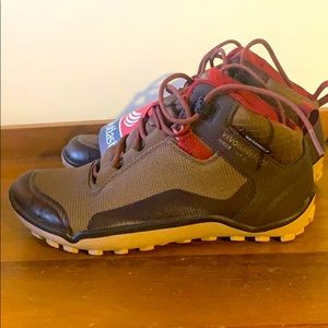 VIVOBAREFOOT HIKER waterproof boots sz 37
